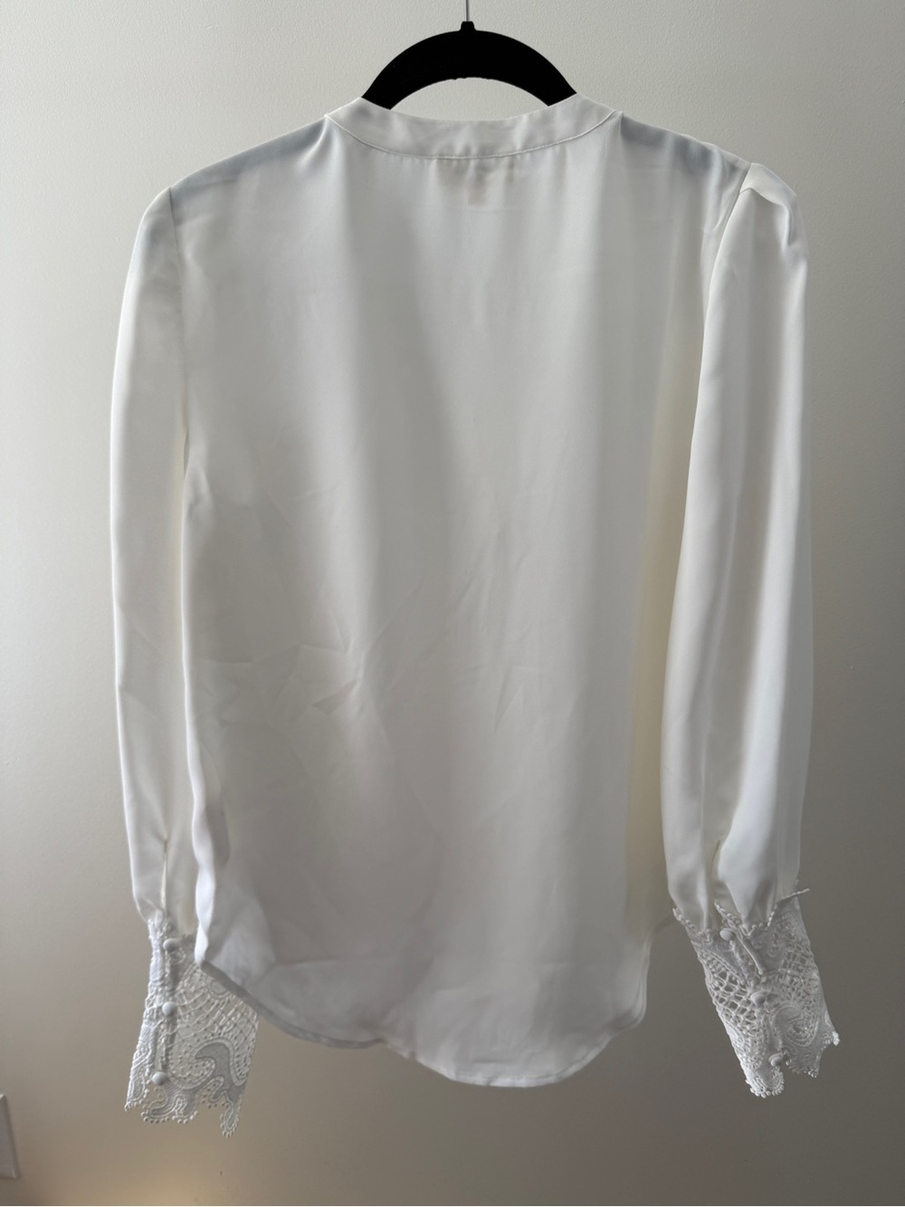 L'AGENCE Ava Lace Cuff Blouse | Size S - Picture 8 of 12